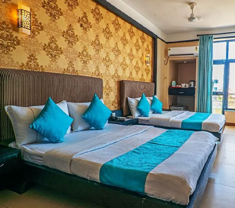 Seagull 4 Bed Royal Room